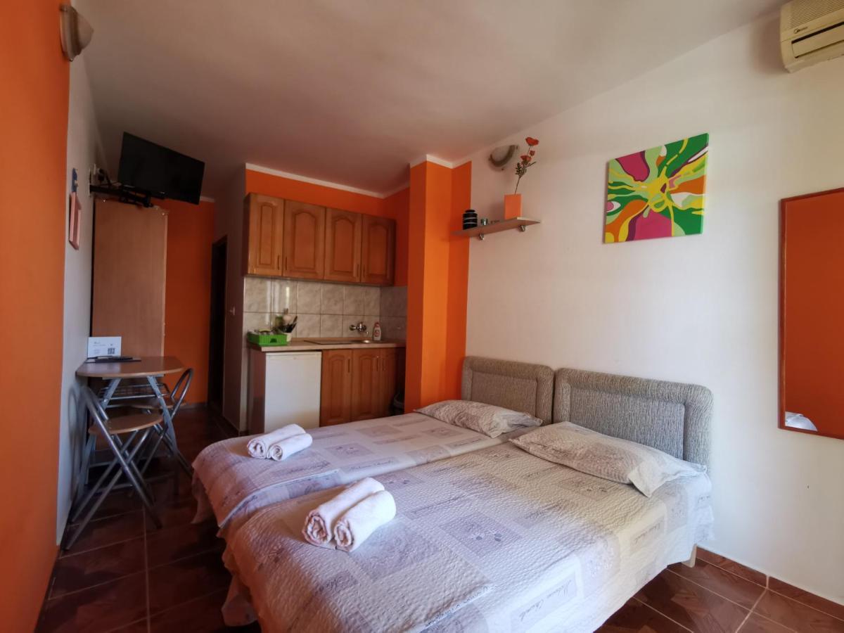 Apartments Montenegrina Ulcinj Zewnętrze zdjęcie