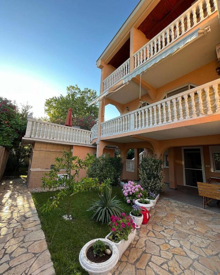 Apartments Montenegrina Ulcinj Zewnętrze zdjęcie