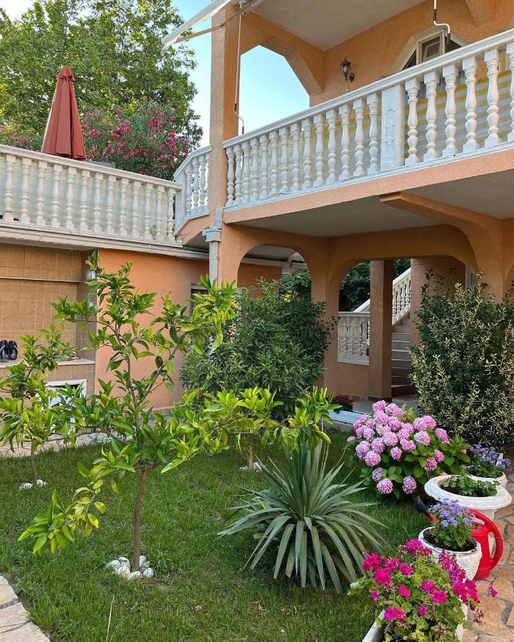 Apartments Montenegrina Ulcinj Zewnętrze zdjęcie